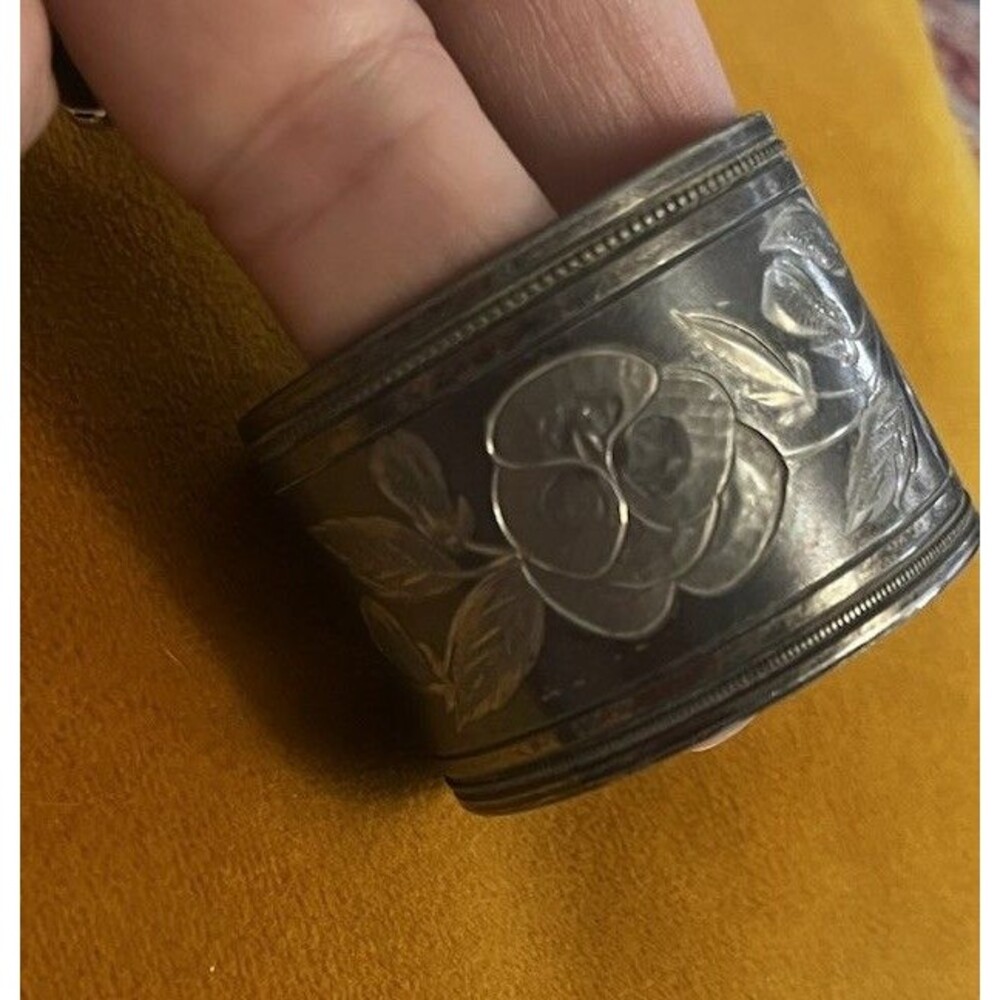 Antique Victorian Silver Plate etched flowers wide napkin ring Pansies Floral